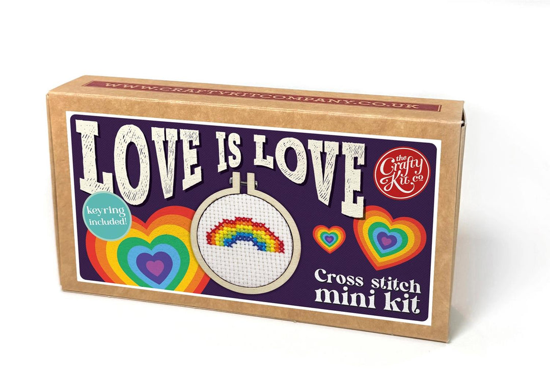 Mini Broderingskit Love Is Love