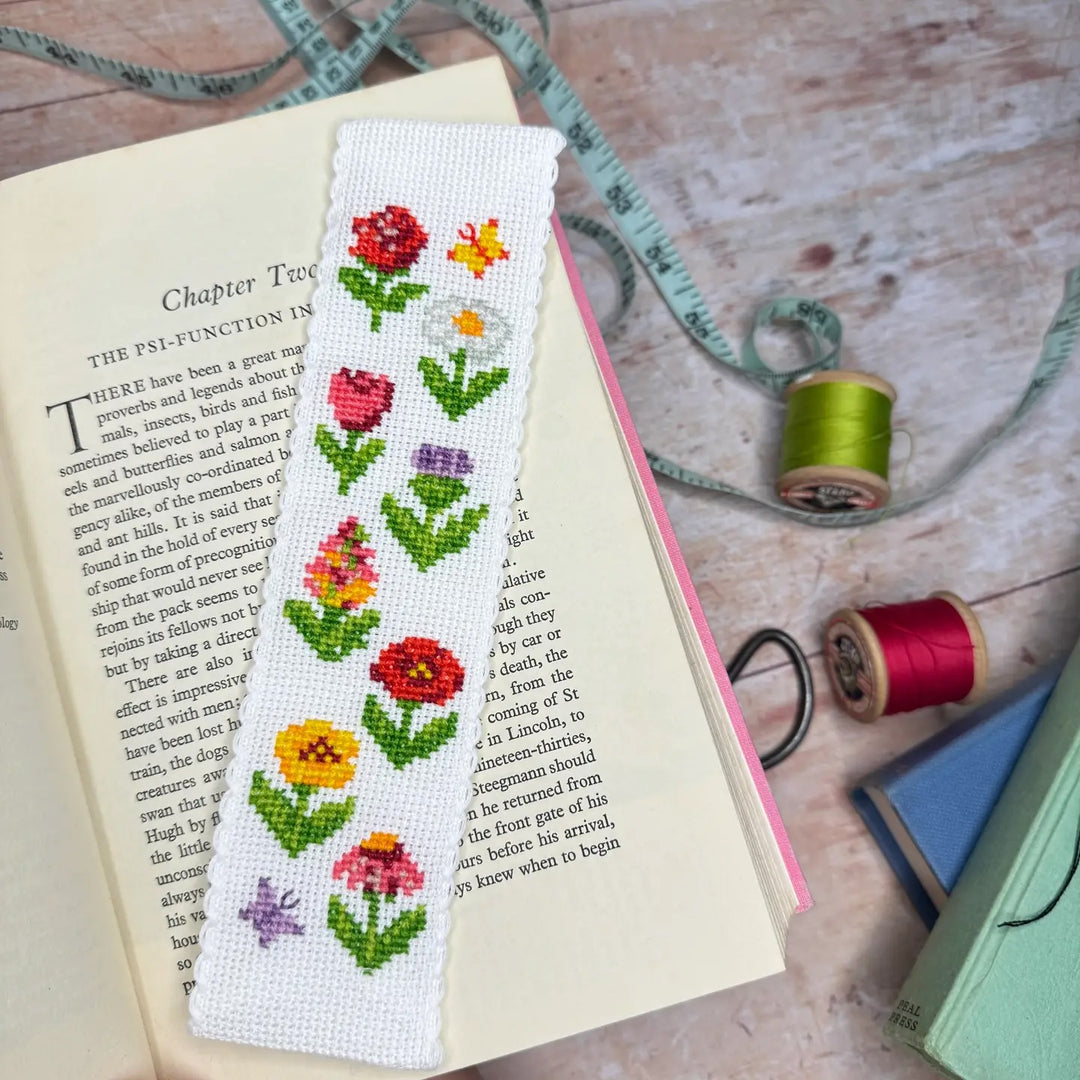 Broderingskit Bokmerke Cottage Garden