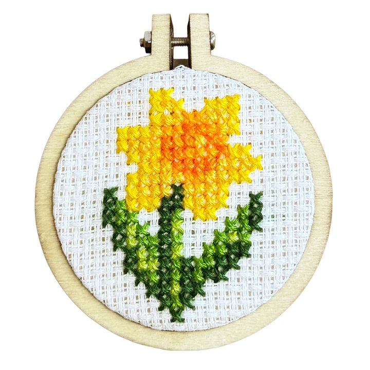 Mini Broderingskit Greetings From Farndale