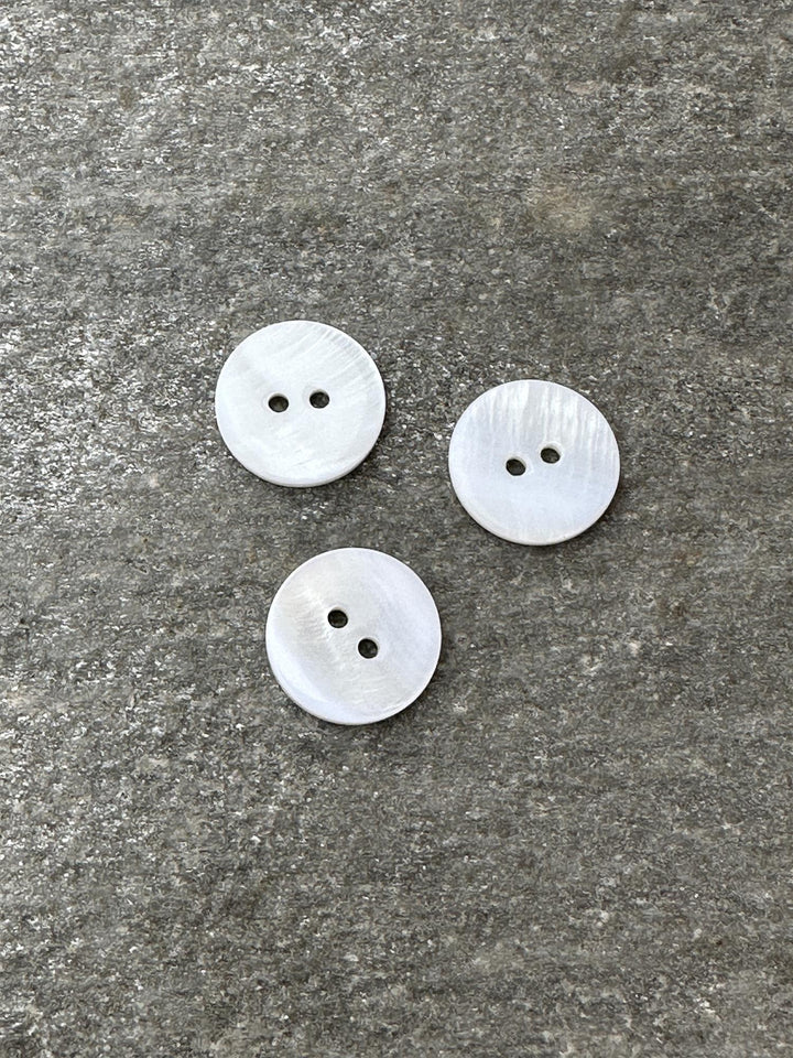Perlemorknapp 18mm Mild Hvit