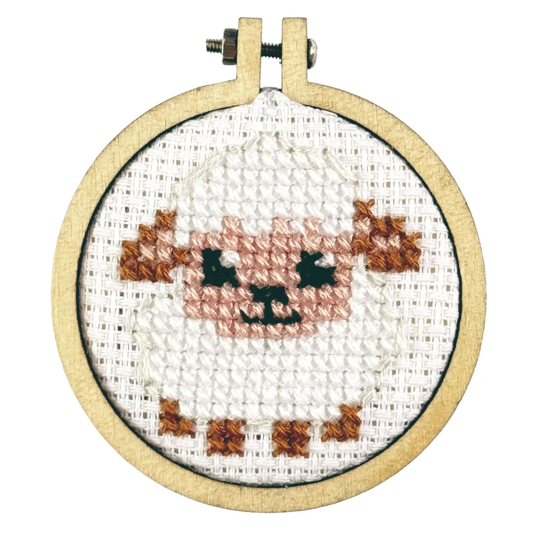 Mini Broderingskit Love Ewe