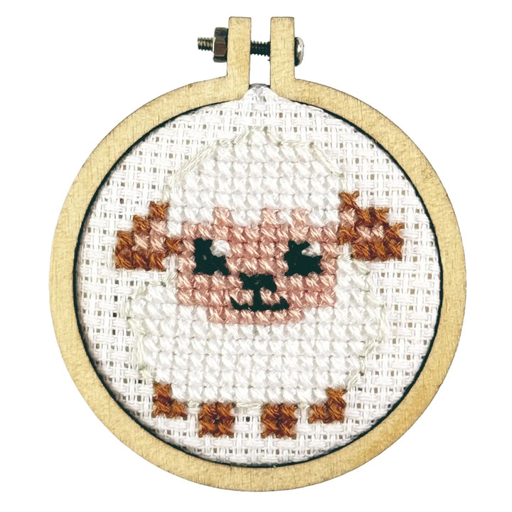 Mini Broderingskit Love Ewe