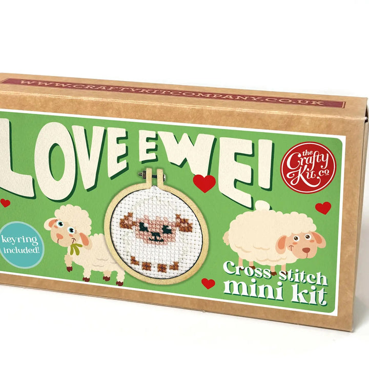 Mini Broderingskit Love Ewe