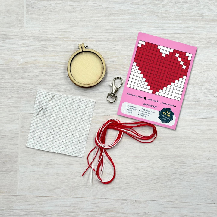 Mini Broderingskit Be My Valentine
