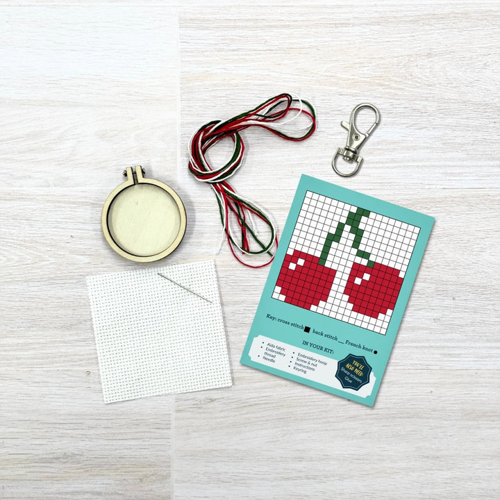 Mini Broderingskit I Love You Cherry Much