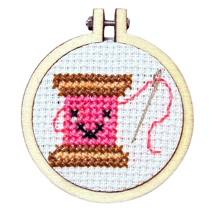 Mini Broderingskit Love My Resting Stitch Face