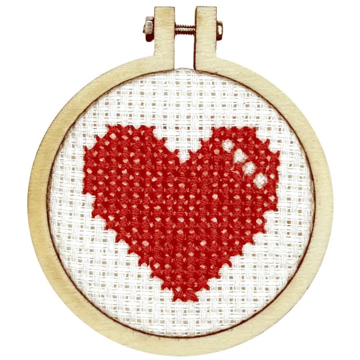 Mini Broderingskit Be My Valentine